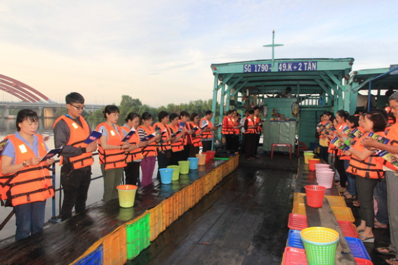 Đoàn Từ Thiện Chùa Hưng Phước Phóng Sanh Cá_Lần 4-2017/17-09-2017